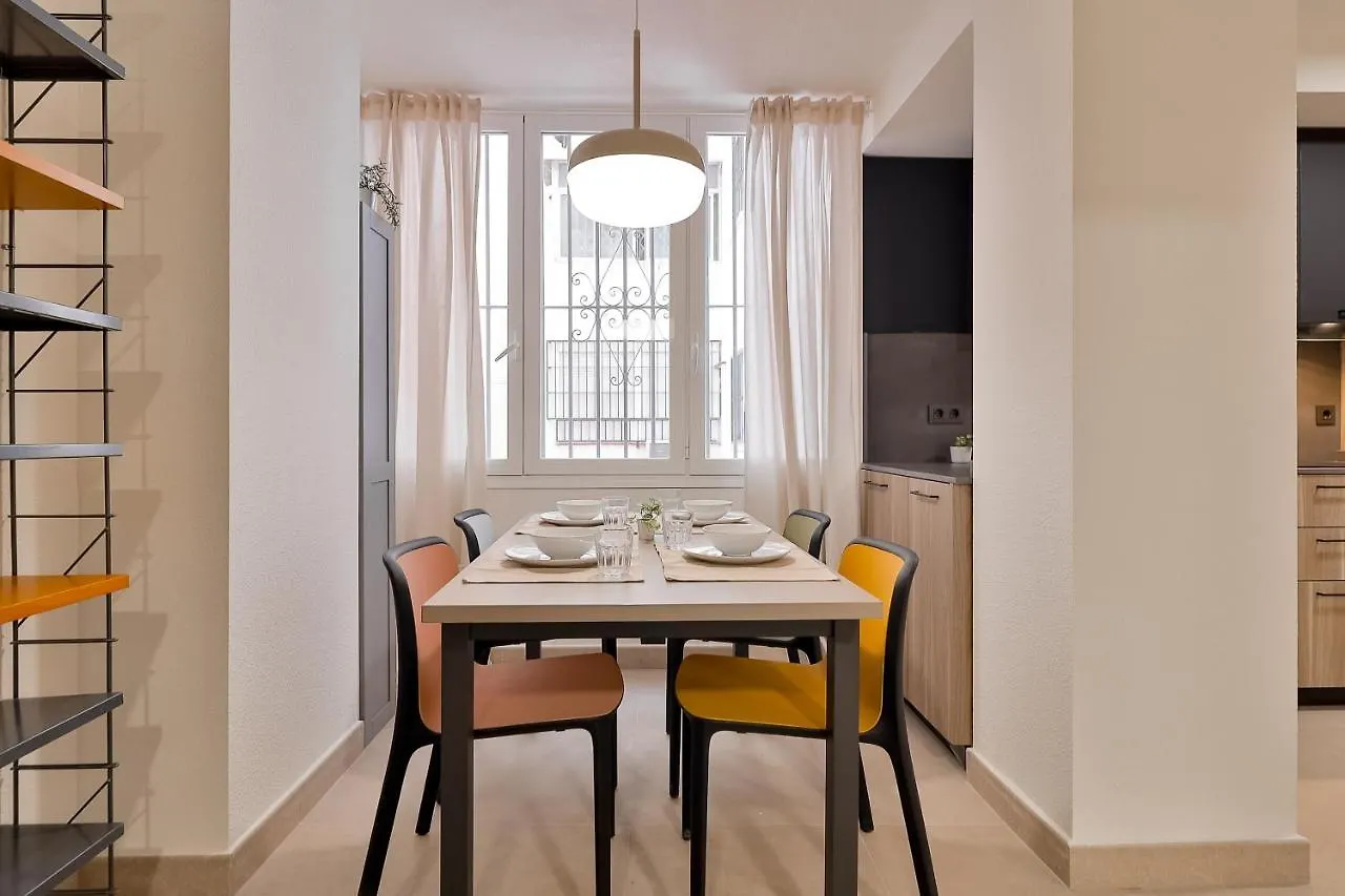 شقة C23 Lovely 4 Bedroom Close To Maria Zambrano مالقة