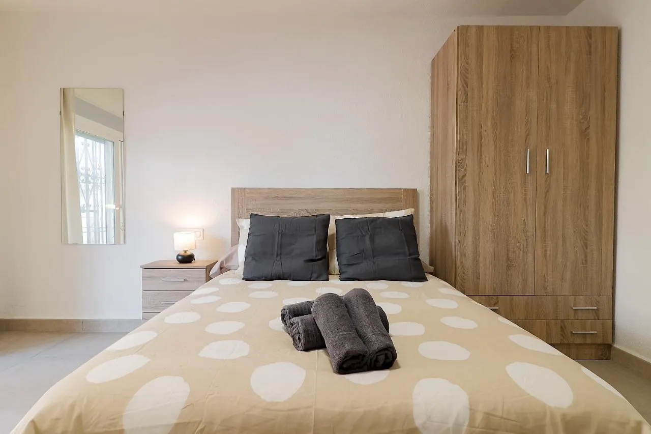 C23 Lovely 4 Bedroom Close To Maria Zambrano Malaga