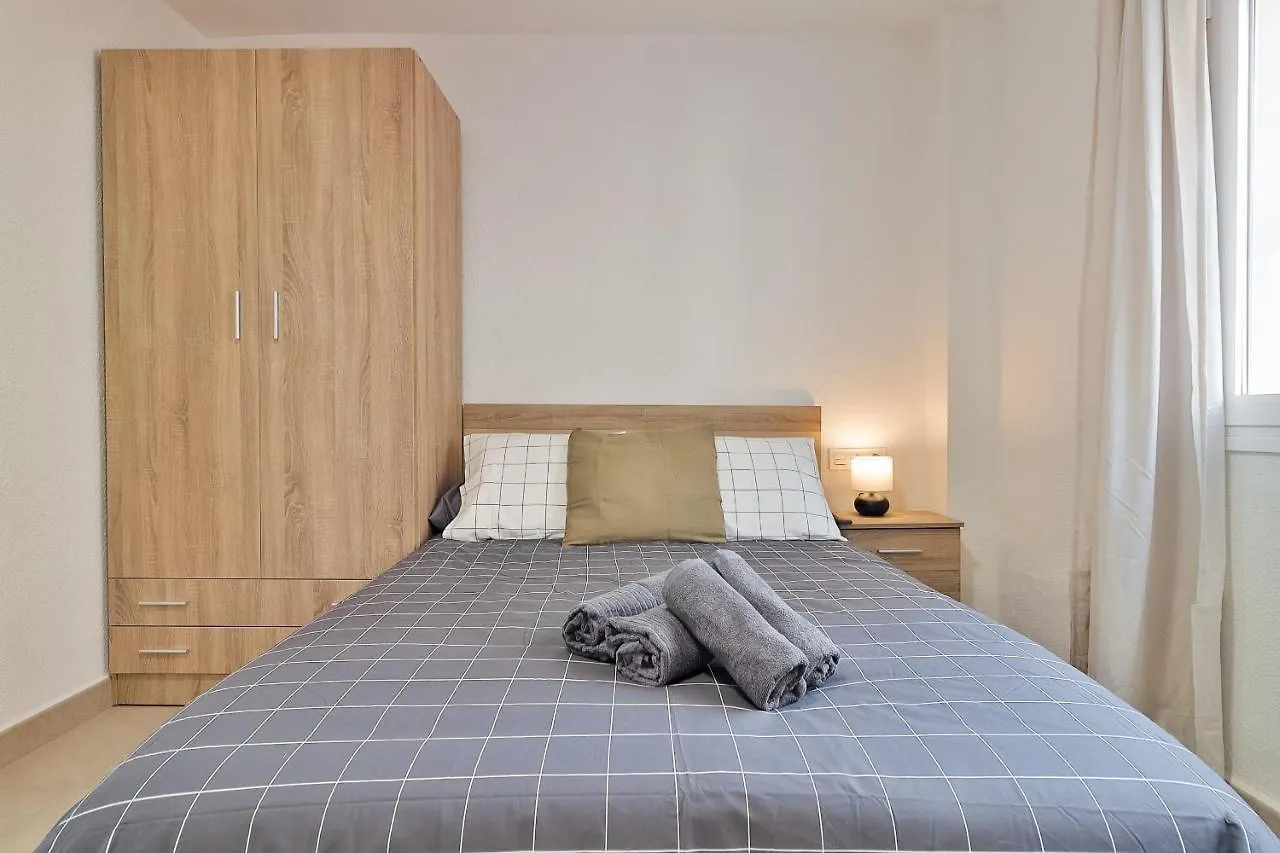 C23 Lovely 4 Bedroom Close To Maria Zambrano Malaga Apartment